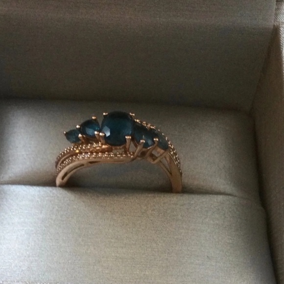 10k Rose Gold Diamond & Blue Topaz Ring - Picture 3 of 10